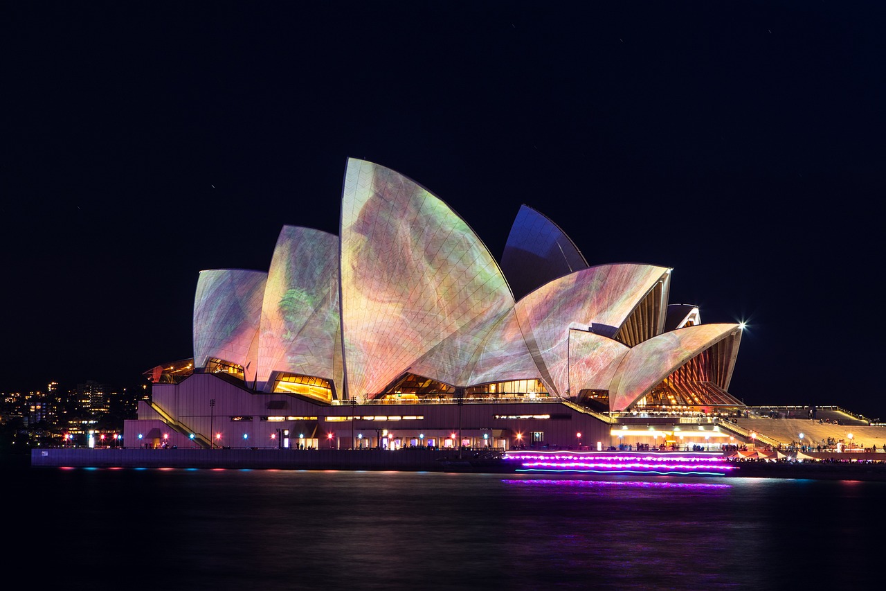 1687942608833276.jpeg sydney-燈光秀.jpeg